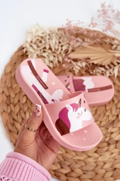 Outlet Ipanema Klapki Dziewczęce Z Jednorożcem 83474 Urban V Slide Kids Różowe