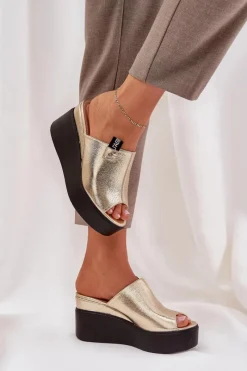 Klapki Na Platformie I Koturnie Eko Skórzane Złote Eridoria Damskie Klapki Na Koturnie|Klapki Na Platformie