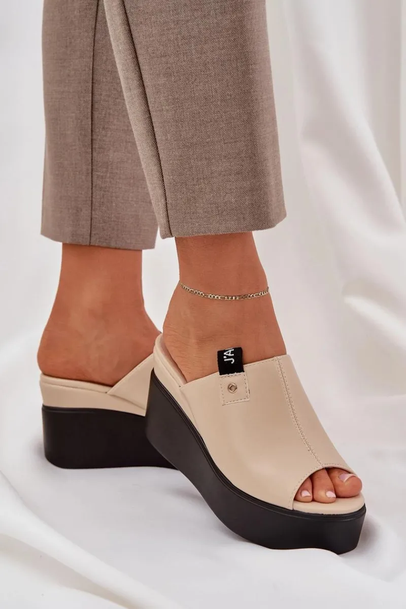 Outlet Klapki Na Platformie I Koturnie Eko Skórzane Beżowe Eridoria Damskie Klapki Na Koturnie|Klapki Damskie Klasyczne