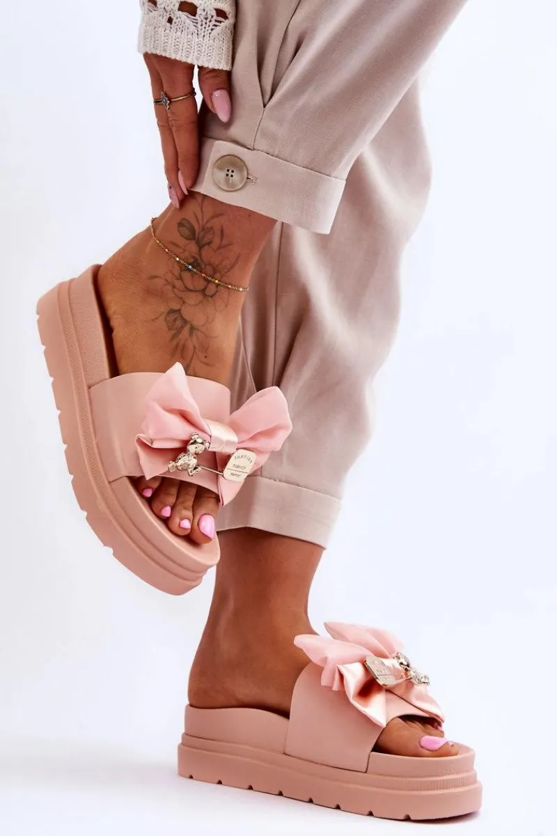 Hot Boto Klapki Z Kokardą I Ozdobnym Misiem Jasnoróżowe Suzy