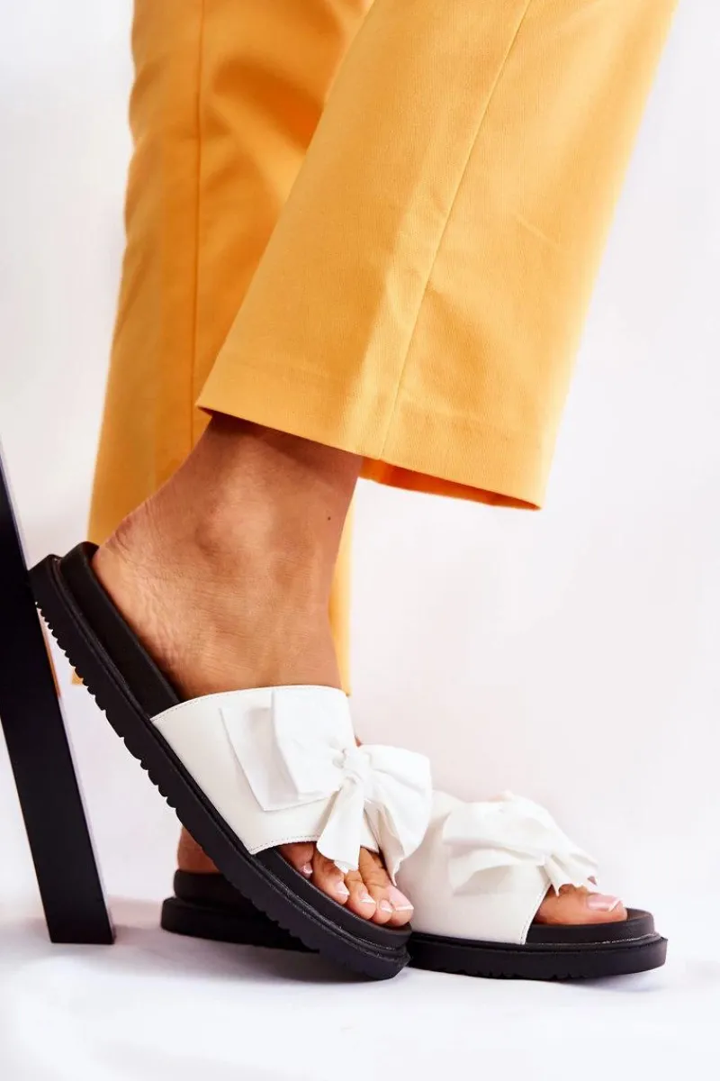 Outlet Boto Klasyczne Damskie Klapki Skórzane Z Kokardą Białe Dessy