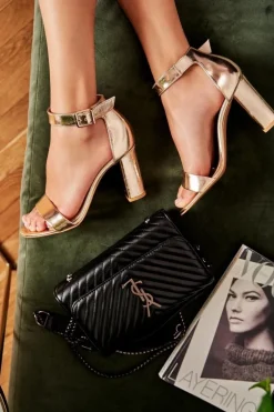 Discount Klasyczne Skórzane Sandały Na Słupku 1760 Złote Damskie Sandały Na Obcasie