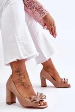 Discount Damskie buty S.Barski Klasyczne Zamszowe Czółenka Z Kokardą Beżowe Corey