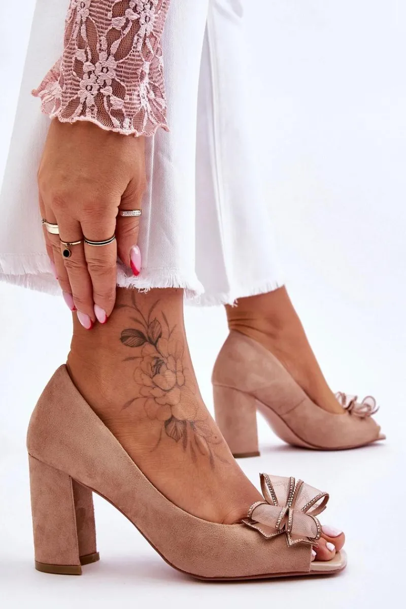 Discount Damskie buty S.Barski Klasyczne Zamszowe Czółenka Z Kokardą Beżowe Corey