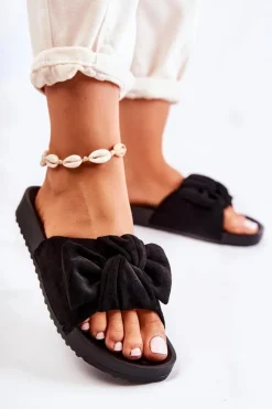 Hot Evento Klasyczne Zamszowe Klapki Z Kokardą Czarne Hayle Czarny