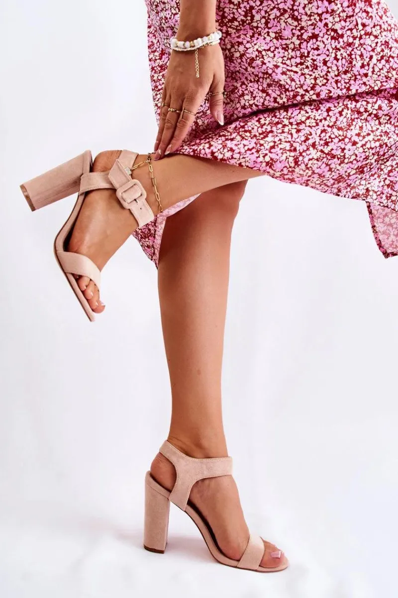 Hot Boto Klasyczne Zamszowe Sandały Beżowe Nelia