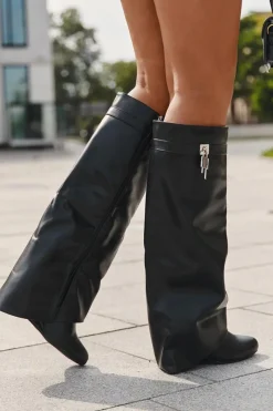 Clearance Boto Kozaki Damskie Na Koturnie Z Paskiem I Srebrnym Detalem Eko Skórzane Czarne Korivelle Czarny