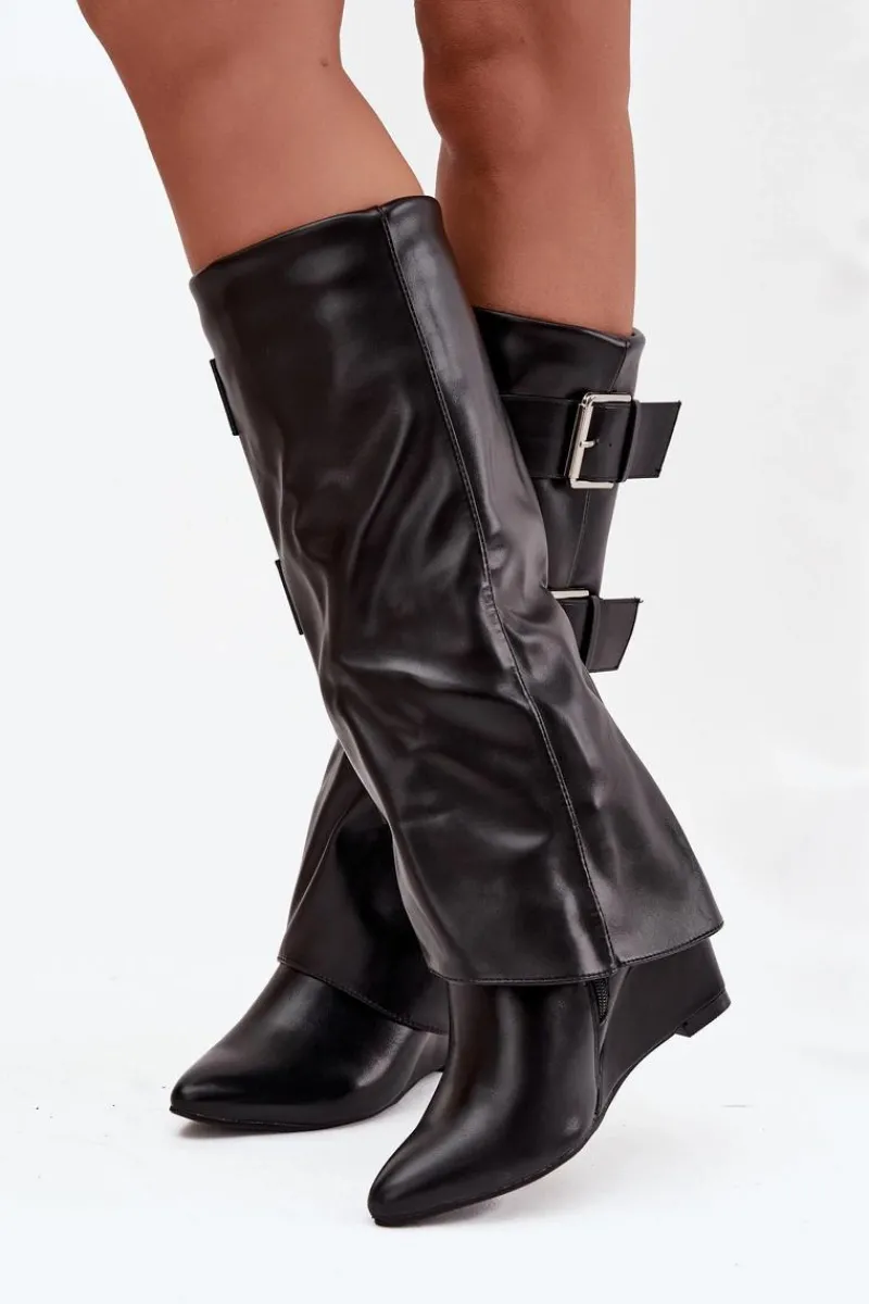 Kozaki Ocieplane|Kozaki Na Koturnie>Boto Kozaki Damskie Na Koturnie Z Wywiniętą Cholewką I Srebrnymi Klamrami Czarne Sarisse