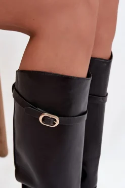 Online Boto Kozaki Damskie Na Płaskim Obcasie Z Paskiem I Złotą Klamrą Czarne Sylvena