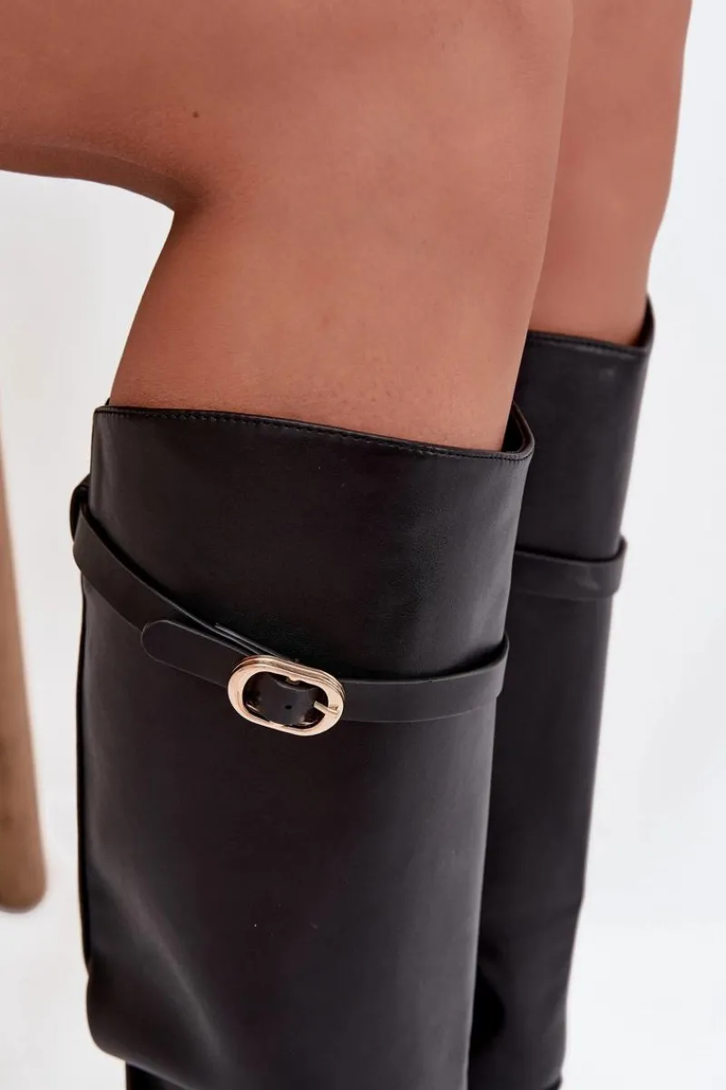 Online Boto Kozaki Damskie Na Płaskim Obcasie Z Paskiem I Złotą Klamrą Czarne Sylvena