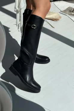 Online Boto Kozaki Damskie Na Płaskim Obcasie Z Paskiem I Złotą Klamrą Czarne Sylvena