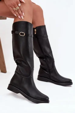 Online Boto Kozaki Damskie Na Płaskim Obcasie Z Paskiem I Złotą Klamrą Czarne Sylvena