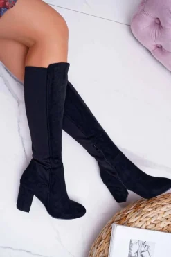 Kozaki Na Obcasie|Kozaki Zamszowe></noscript>Boto Kozaki Damskie Na Słupku Zamszowe z Lycrą Czarne Machine