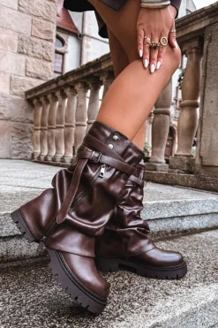 Hot Kozaki Damskie Z Wywiniętą Cholewką Do Połowy Łydki Z Paskiem Czekoladowe Darisa Damskie Kozaki Z Wywiniętą Cholewką|Kozaki Płaskie