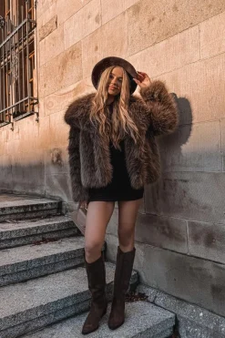 Kozaki Na Słupku|Kozaki Przed Kolano>Boto Kozaki Kowbojki Damskie Na Obcasie Z Eko Zamszu Brązowe Esmira Brązowy