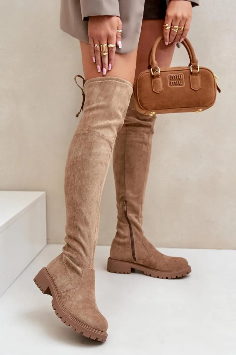 Online Boto Kozaki Za Kolano Na Płaskim Obcasie Z Eko Zamszu Beżowe Arkelia Beżowy