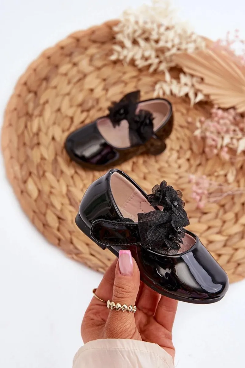 Balerinki Dziecięce>Evento Lakierowane Balerinki Dziecięce Na Rzep Z Kokardą Czarne Olessa Czarny