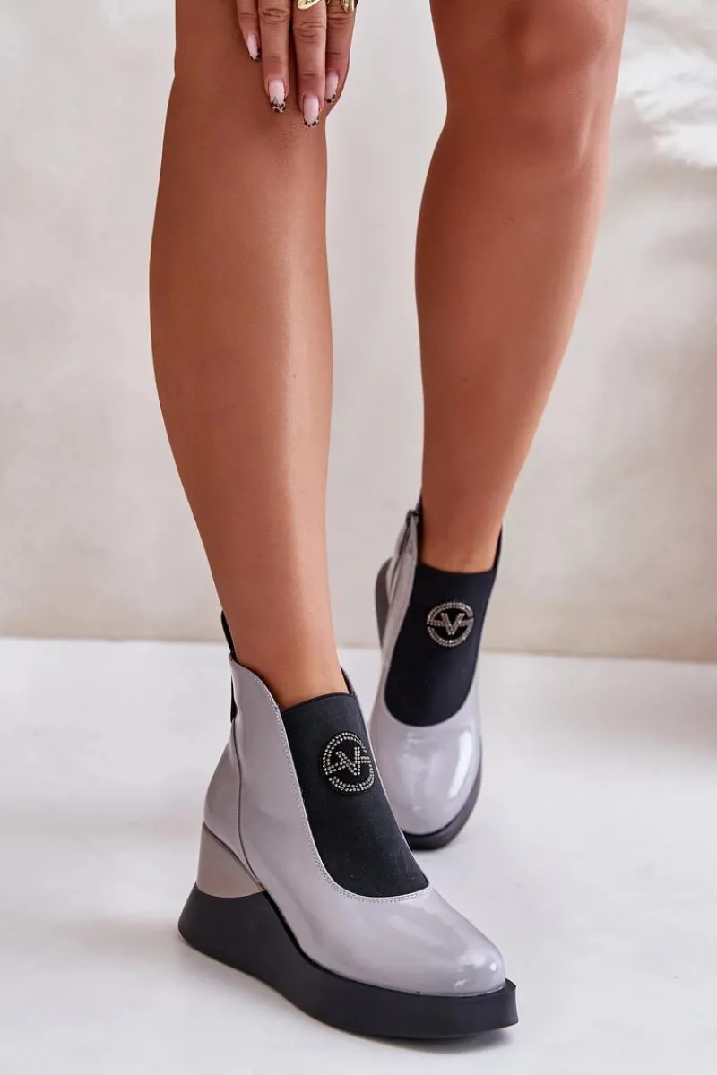 Botki Ocieplane|Botki Na Koturnie>Buty damskie Vinceza Lakierowane Botki Na Koturnie Ocieplane Vinceza 66703 Szare Szary