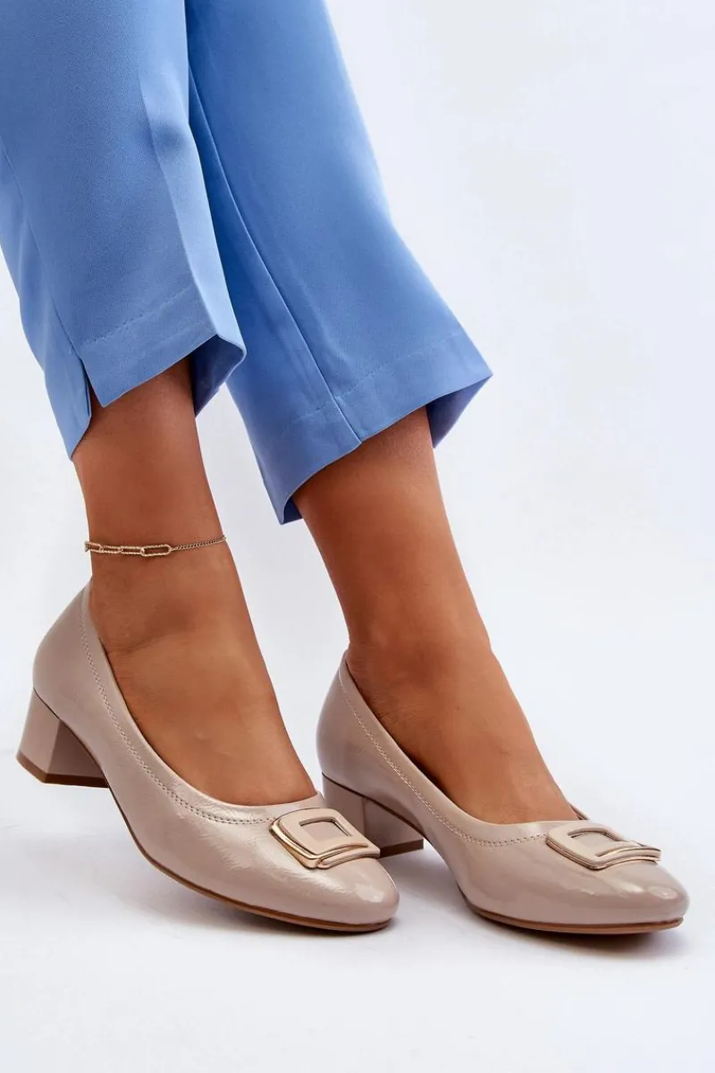 Czółenka Na Słupku|Czółenka Klasyczne>Buty damskie Vinceza Lakierowane Czółenka Na Klocku Z Ozdobą Beżowe Enollia