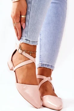 Online Lakierowane Czółenka Na Niskim Obcasie Beżowe Giovanna Damskie Czółenka Na Słupku