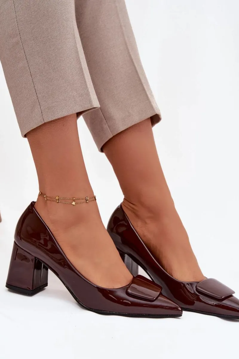 Sale Boto Lakierowane Czółenka Na Słupku Z Ozdobą Czekoladowe Isoline Brązowy