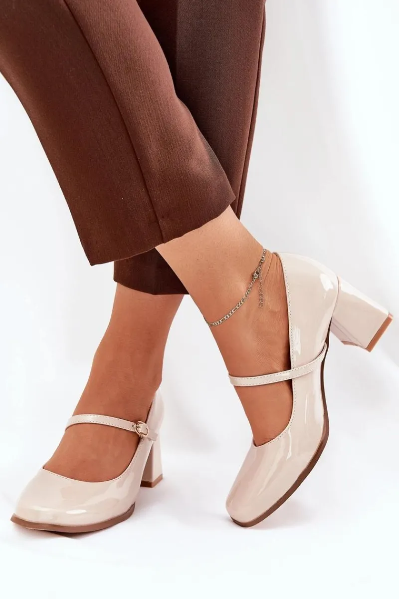 Czółenka Na Słupku|Czółenka Klasyczne>Boto Lakierowane Czółenka Na Słupku Z Paskiem I Sprzączką Beżowe Tammirea