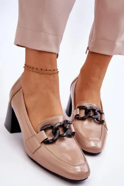 Lakierowane Czółenka Z Łańcuchem Beżowe Keilani Damskie Czółenka Na Słupku|Czółenka Klasyczne