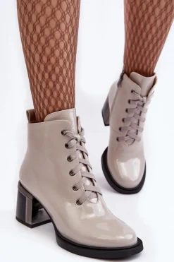 New Damskie buty S.Barski Lakierowane Damskie Botki D&A MR870-98 Jasnoszare