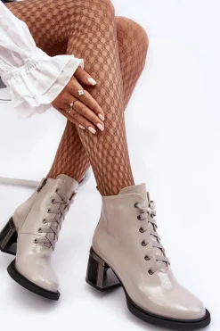 New Damskie buty S.Barski Lakierowane Damskie Botki D&A MR870-98 Jasnoszare