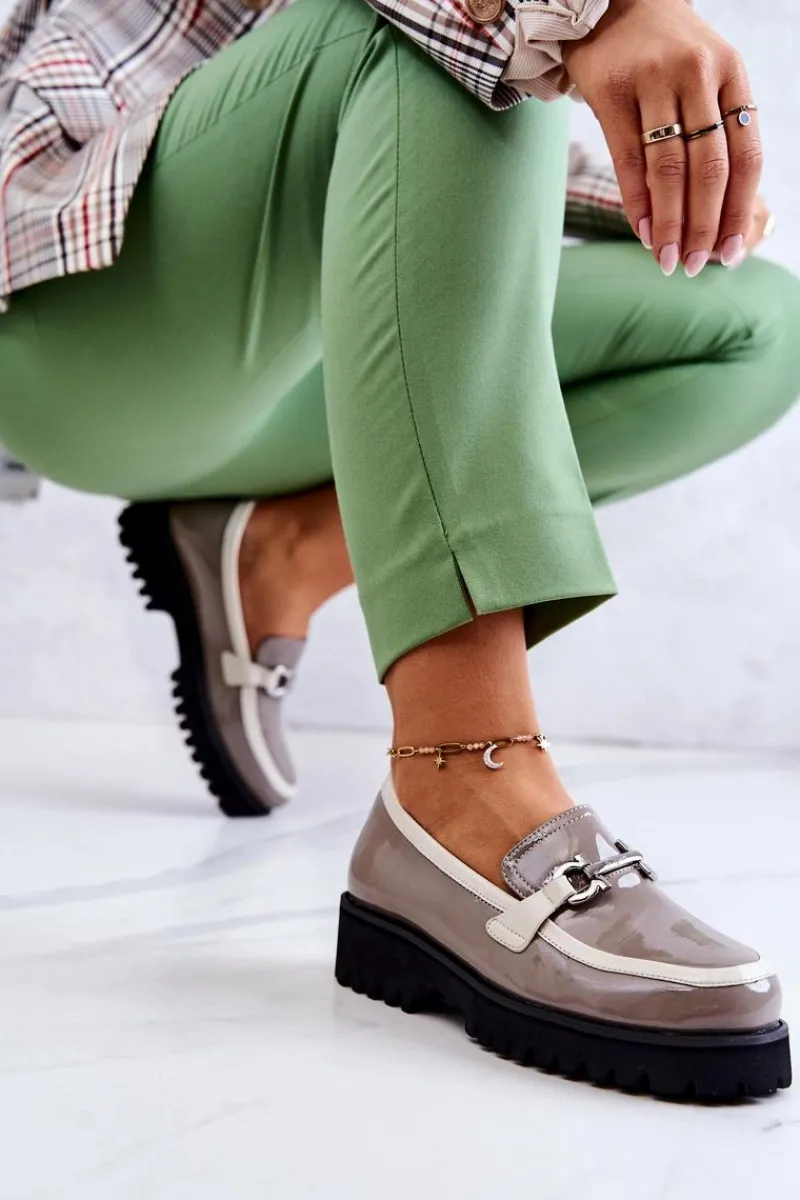 Clearance Damskie buty S.Barski Lakierowane Damskie Półbuty Loafery Beżowo-Białe Cassida