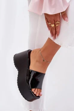 Hot Boto Lakierowane Klapki Damskie Na Platformie I Koturnie Czarne Nellevia