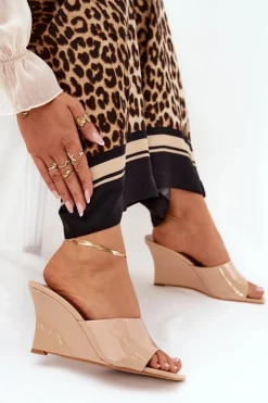 Best Boto Lakierowane Klapki Damskie Na Koturnie Nude Nelithin