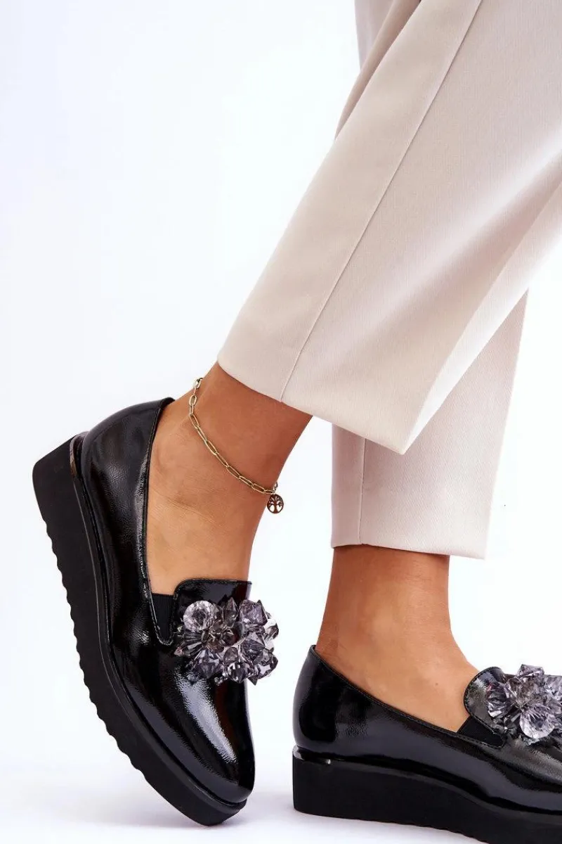 Mokasyny Damskie Lakierowane>Buty damskie Vinceza Lakierowane Mokasyny Na Koturnie Z Kryształkami Czarne Loresa