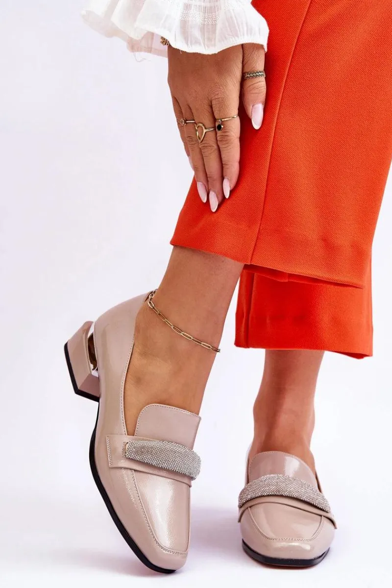 Discount Damskie buty S.Barski Lakierowane Mokasyny Na Obcasie Z Cyrkoniami Beżowe Lavern