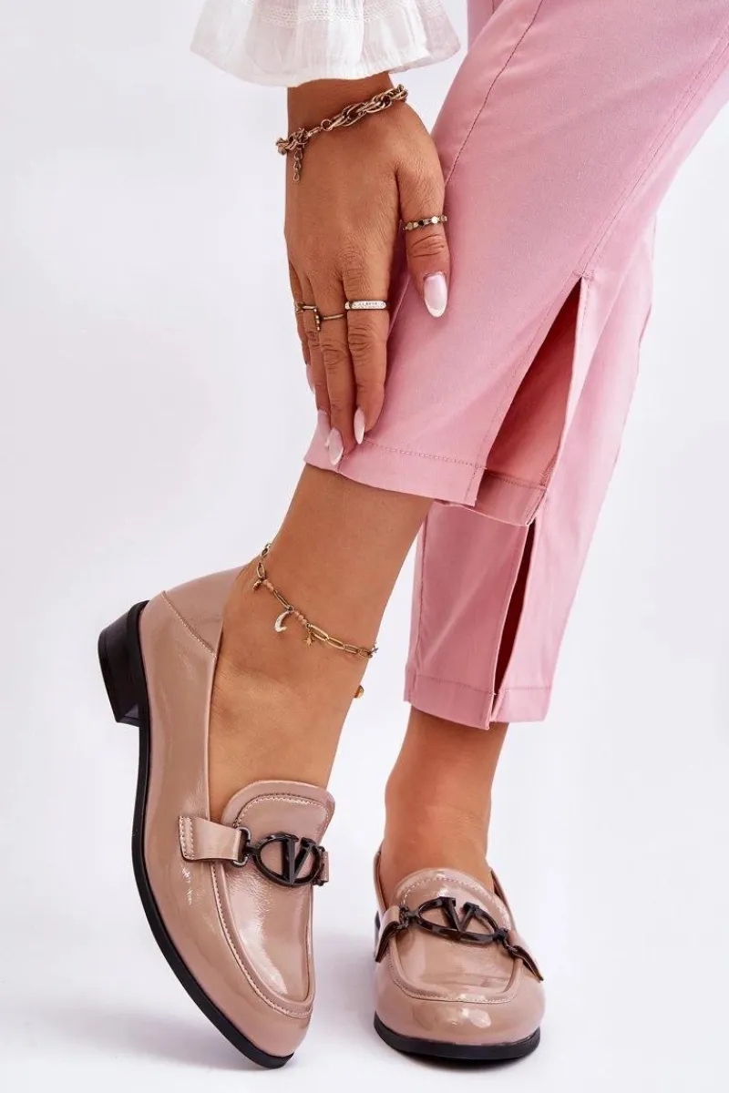 Hot Buty damskie Vinceza Lakierowane Mokasyny Na Płaskim Obcasie Beżowe Marra