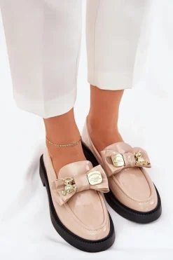 Sale Boto Lakierowane Mokasyny Z Kokardą I Ozdobną Broszką Beżowe Leandriel