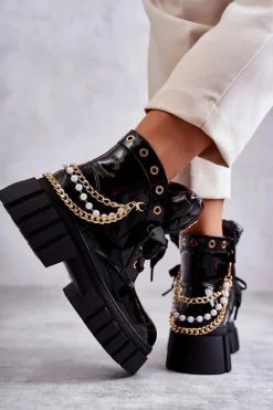 Outlet Boto Lakierowane Ocieplane Botki Z Łańcuszkiem Czarne Karoline