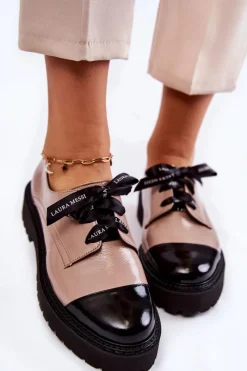 Hot Laura Messi Lakierowane Półbuty Wiązane 2441 Beżowe