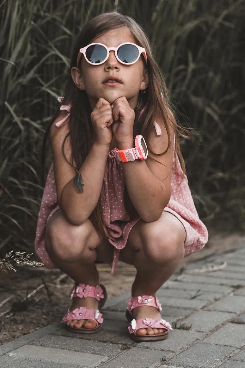 Hot Boto Lakierowane Sandałki Dziecięce Ozdobione Kwiatkami Różowe Tinette Różowy