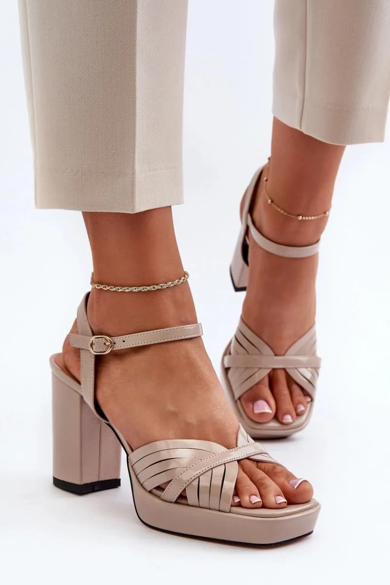 Discount Damskie buty S.Barski Lakierowane Sandały Damskie Na Słupku Beżowe D&A MR38-668 Beżowy