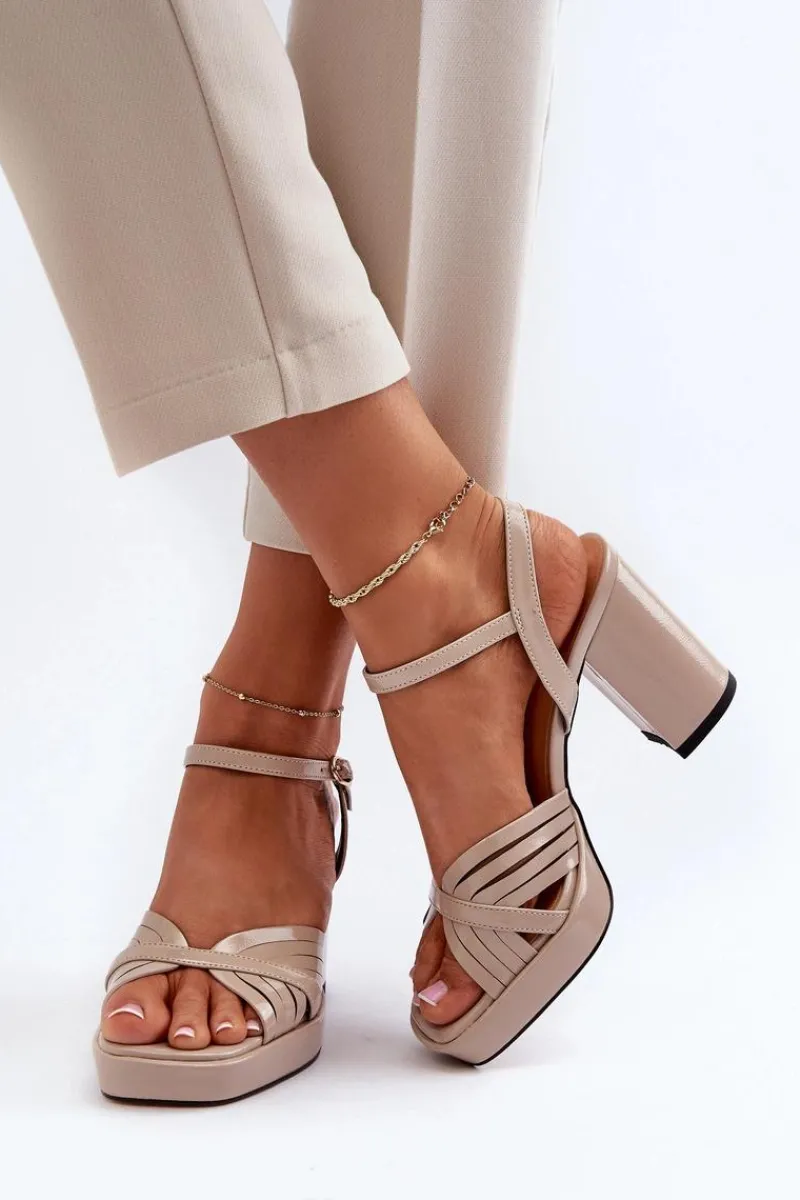 Discount Damskie buty S.Barski Lakierowane Sandały Damskie Na Słupku Beżowe D&A MR38-668 Beżowy