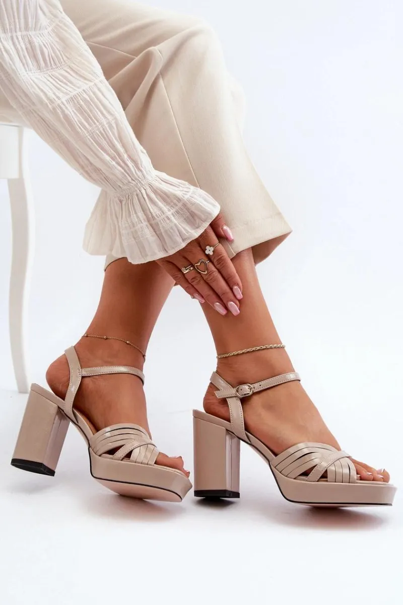 Discount Damskie buty S.Barski Lakierowane Sandały Damskie Na Słupku Beżowe D&A MR38-668 Beżowy
