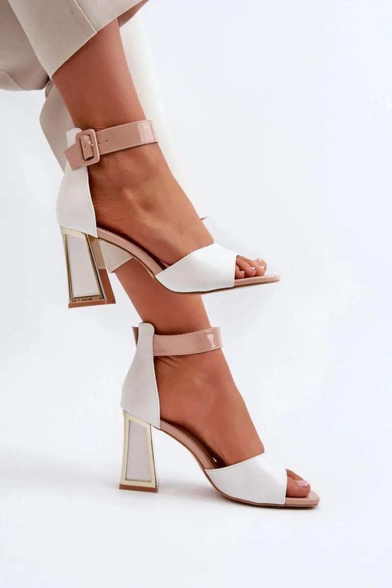 Discount Lakierowane Sandały Na Słupku Białe Adrianu Damskie Sandały Na Obcasie