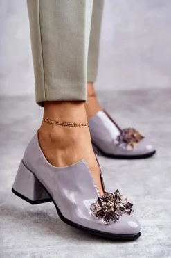 Sale Boto Lakierowane Skórzane Półbuty Gładkie Z Ciemną Ozdobą Szare Delaver