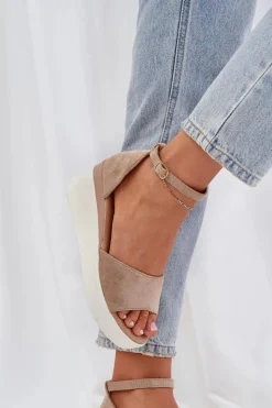 Sandały Na Obcasie|Sandały Na Koturnie></noscript>Boto Lekkie Sandały Na Platformie I Delikatnym Koturnie Ciemnobeżowe Gillifia