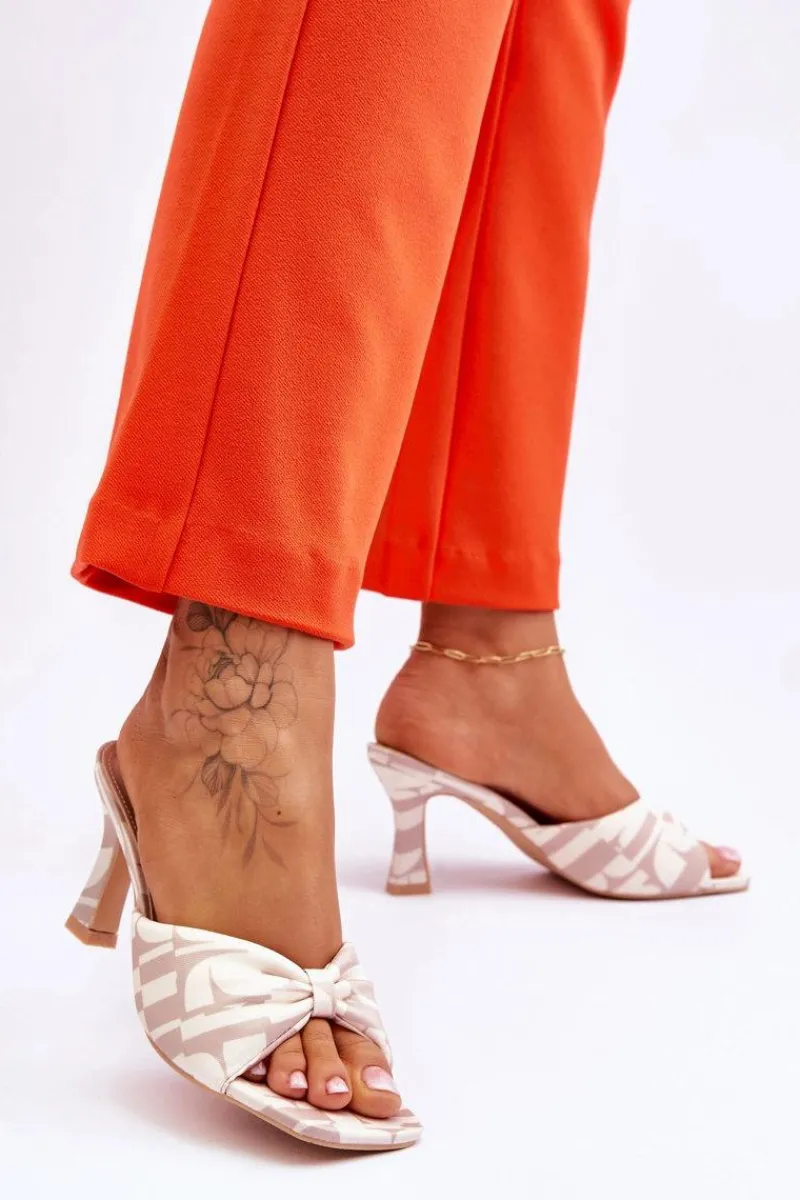 Outlet Modne Klapki Na Obcasie W Print Beżowe Floria Damskie Klapki Na Obcasie|Klapki Damskie Klasyczne