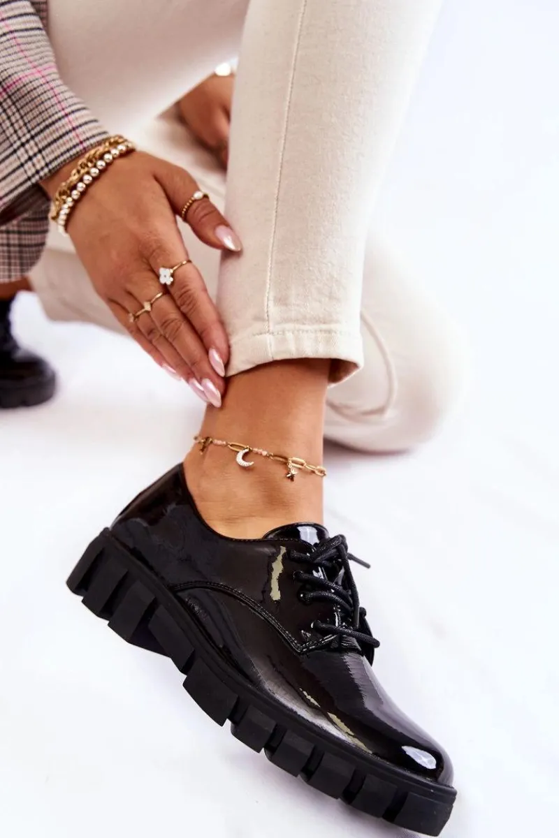 Buty damskie Vinceza Modne Lakierowane Półbuty Wiązane Czarne Gwendy