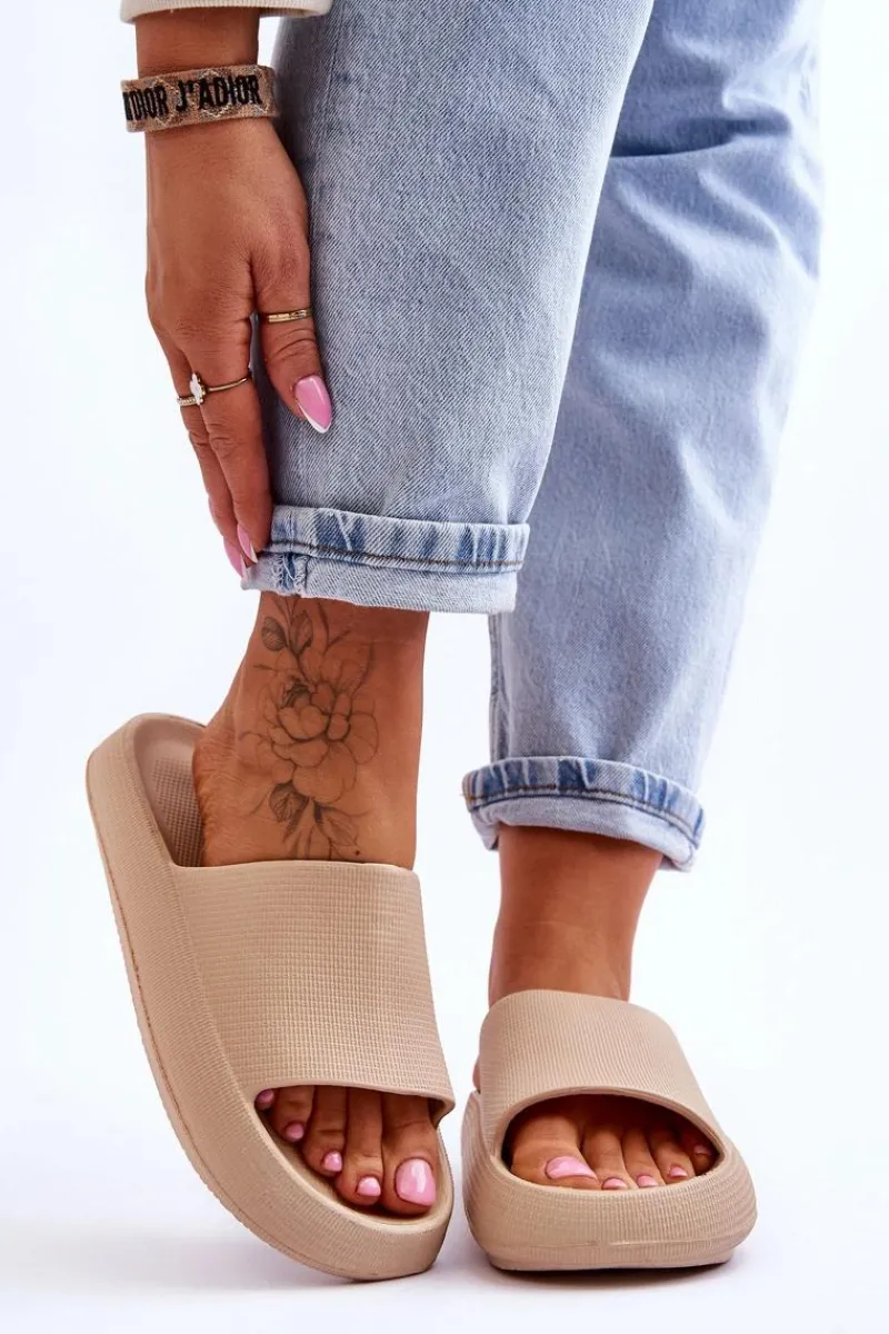 Discount Modne Lekkie Klapki Na Masywnej Podeszwie Beżowe Rebel Damskie Klapki Basenowe