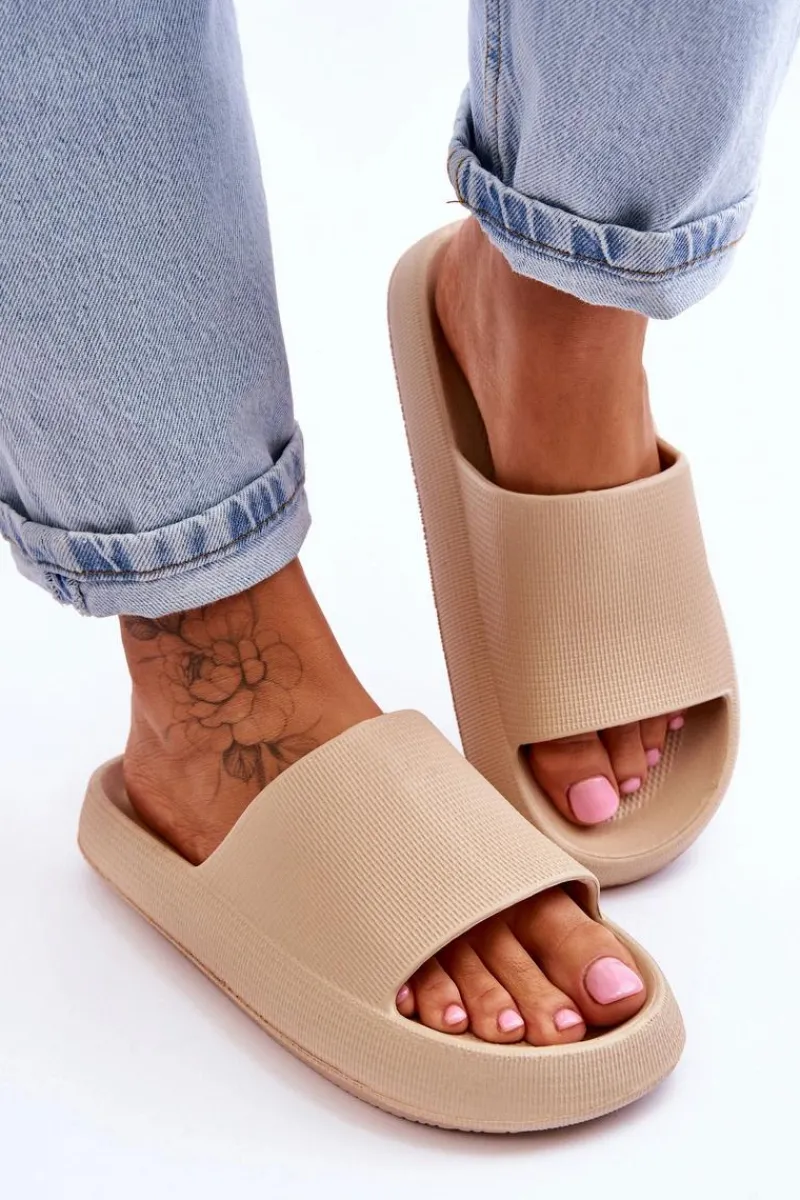 Discount Modne Lekkie Klapki Na Masywnej Podeszwie Beżowe Rebel Damskie Klapki Basenowe