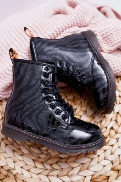 Chłopięce|Dziewczęce></noscript>Boto Młodzieżowe Botki Lakierowane z Suwakiem Czarne Omua